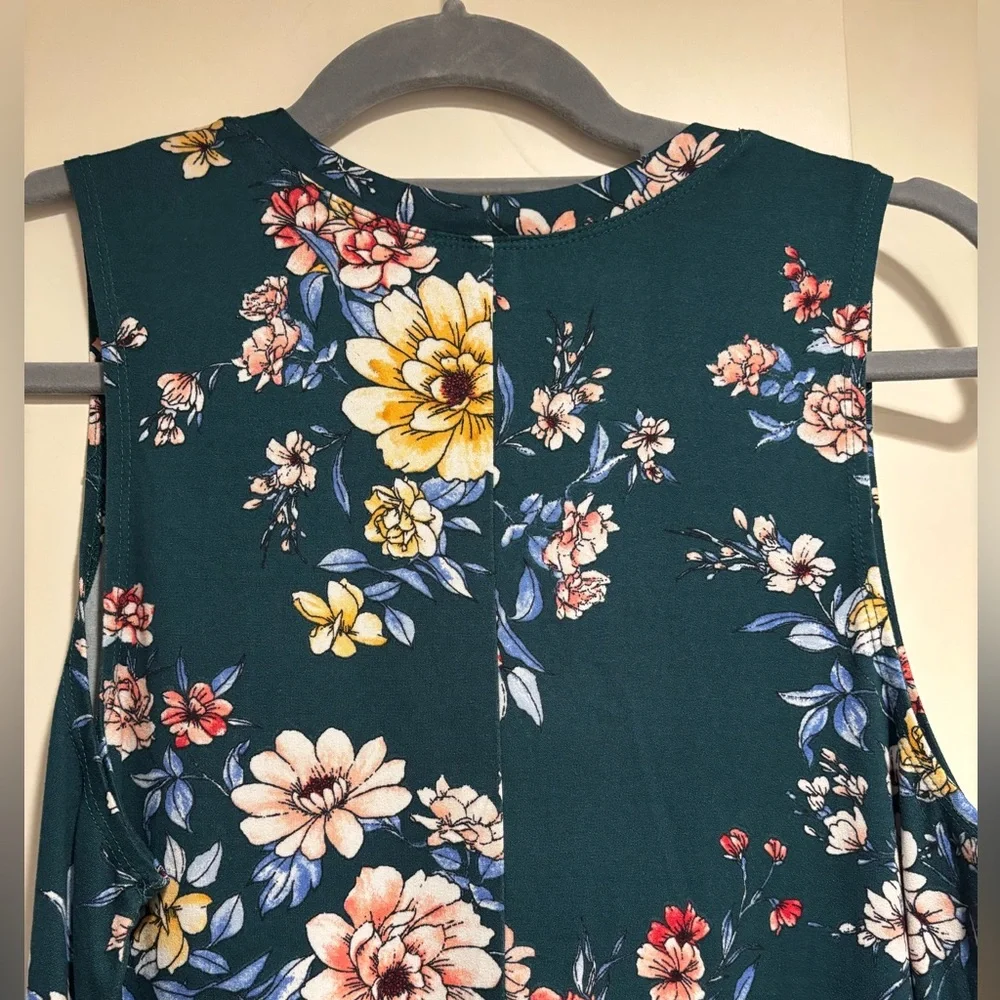 Floral Knit Tank Dress - Picture 2 of 8